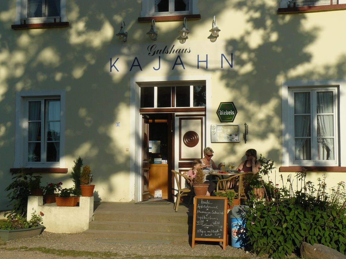 Hotel Gutshaus Kajahn Gustow  Екстер'єр фото